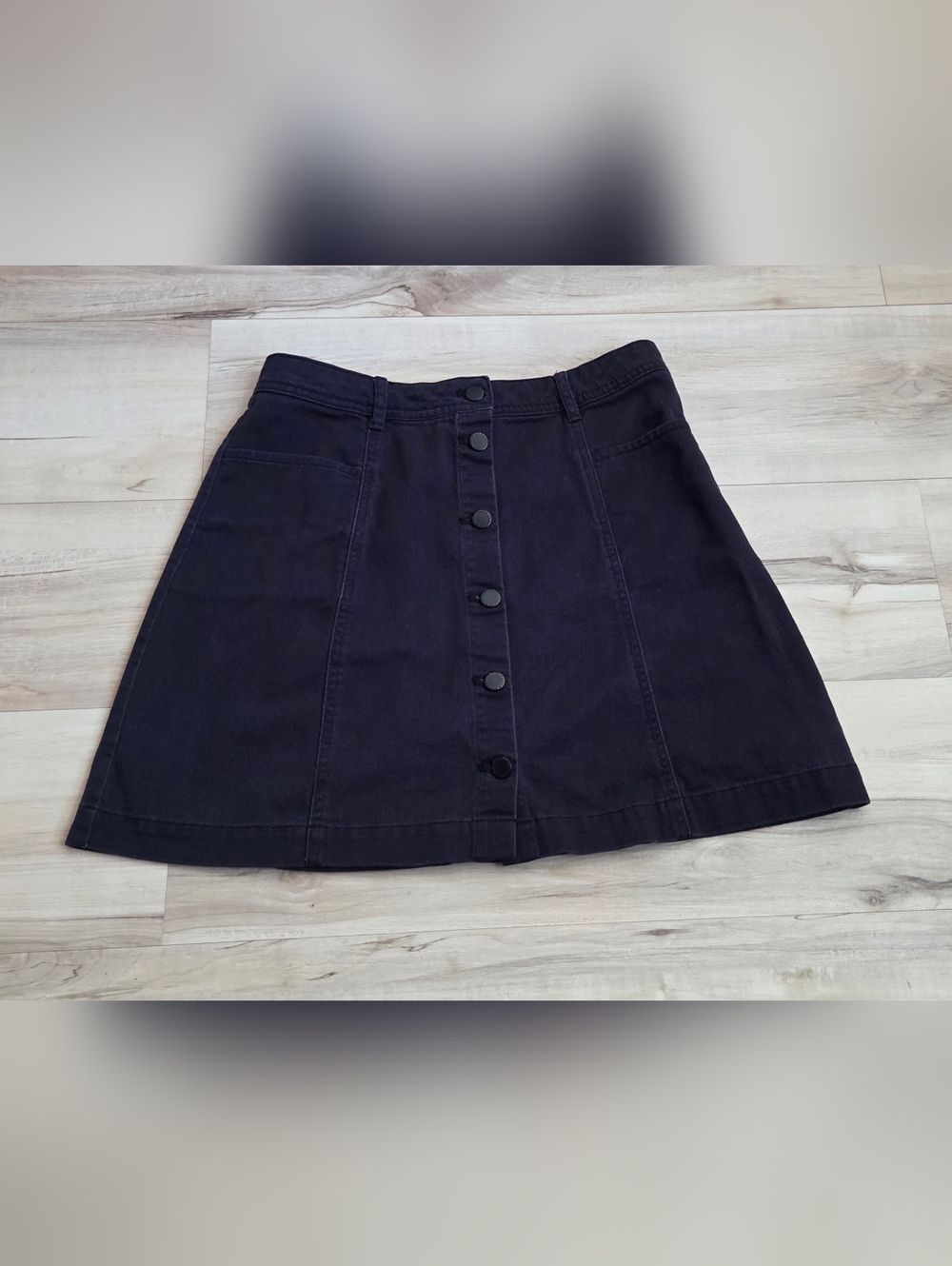 H&M Black Button-Front Skater Skirt Size 8